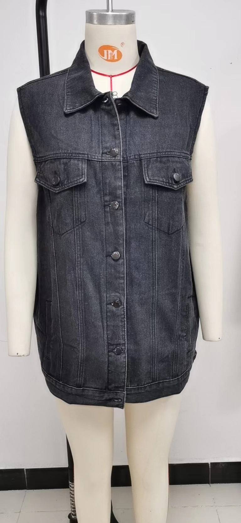 PREORDER: The Janie Jean Vest with Detachable Hood 1.20.25 osym