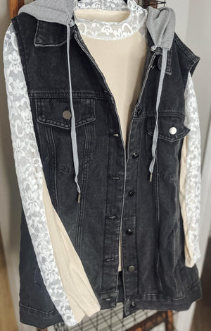 PREORDER: The Janie Jean Vest with Detachable Hood 1.20.25 osym