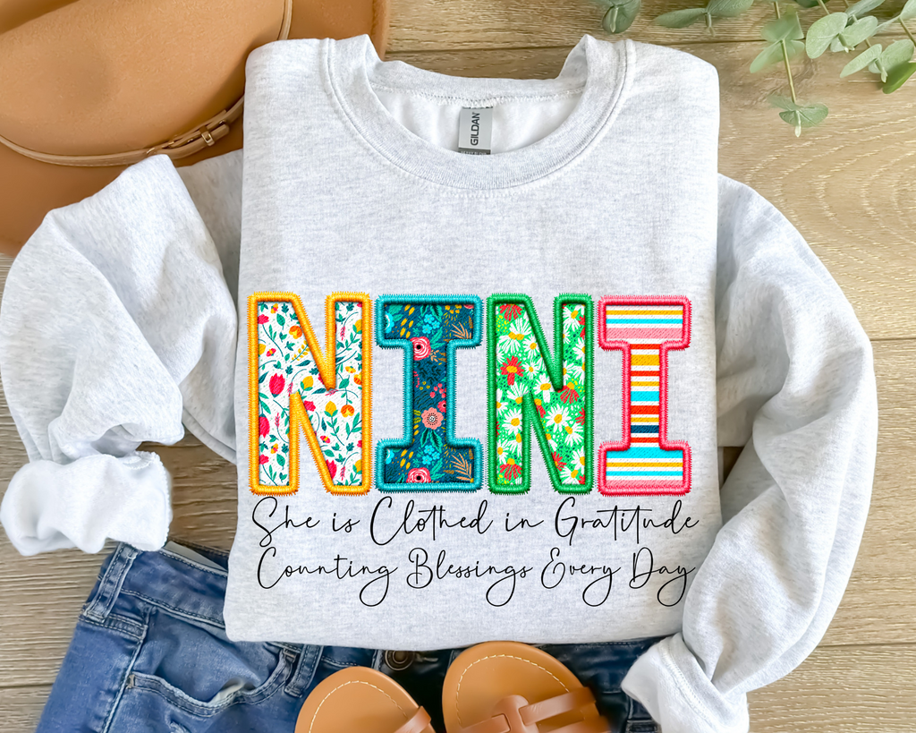 Nini: She Is Clothed In Gratitude & Counting Blessing Everyday - Sweatshirt
