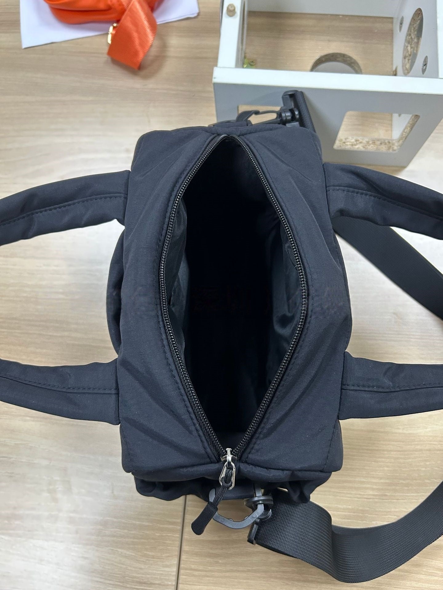 PREORDER: Tufted On The Go Bag 10.13.25 osym