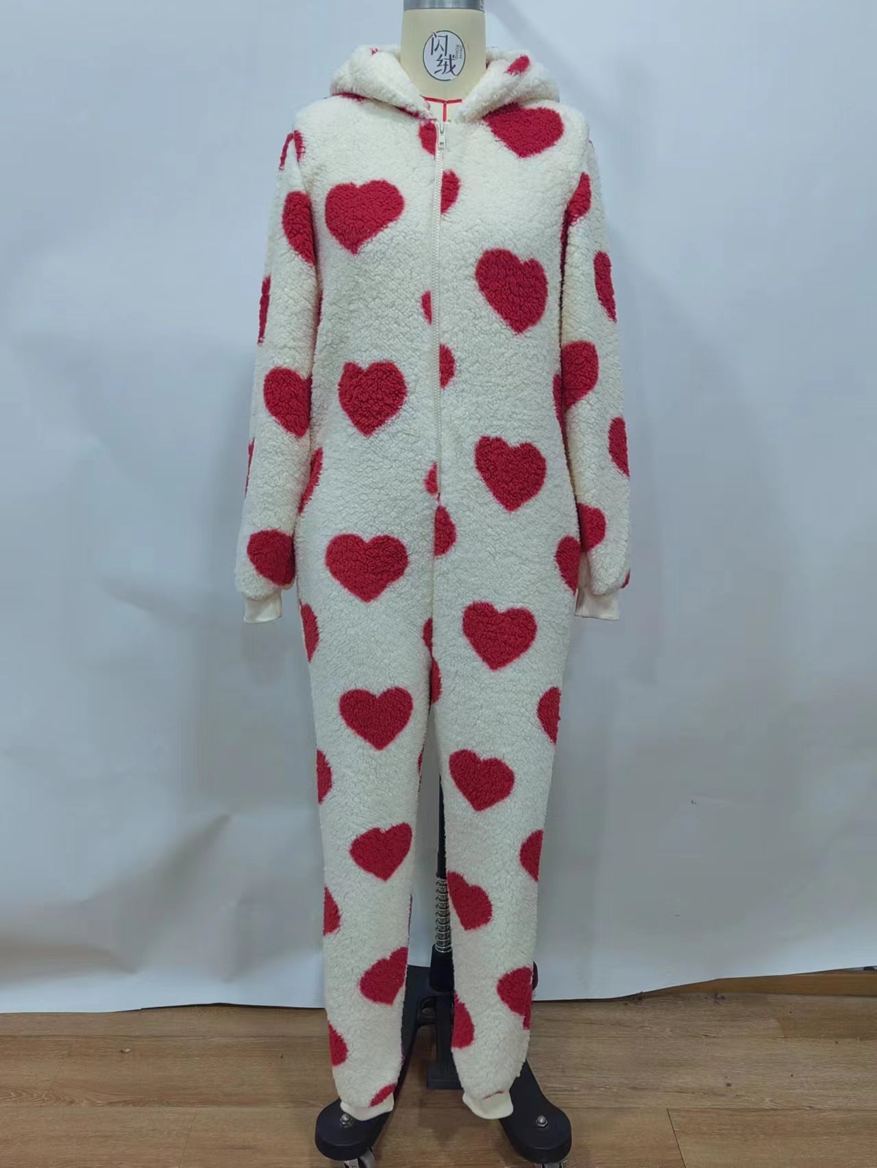 PREORDER: Teddy Bear Heart Jumper 12.8.25